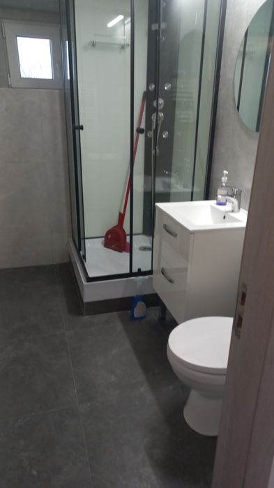 De închiriat apartament cu 2 camere zona centrală