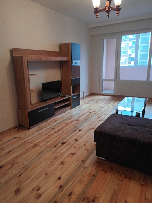 Дава се под наем Двустаен апартамент в Кюстендил, Запад - 67 кв.м за 255 € - Снимка #1