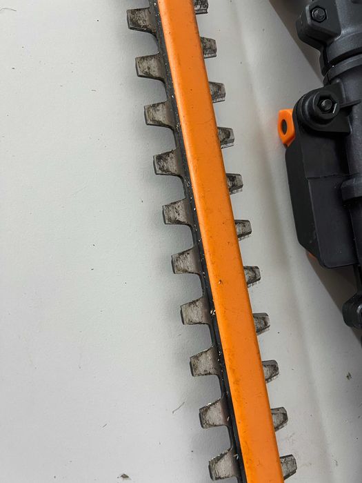 Foarfecă telescopică pentru gard viu WORX WG252E.9 20V PowerShare