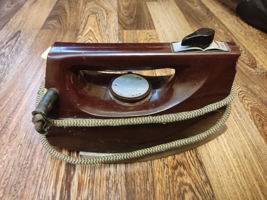 Утюг СССР 1979 года