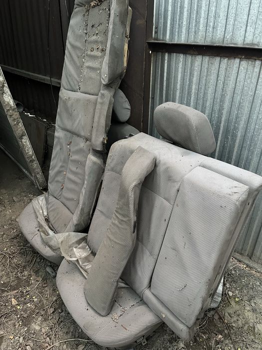 Сиденья комплект ауди 80