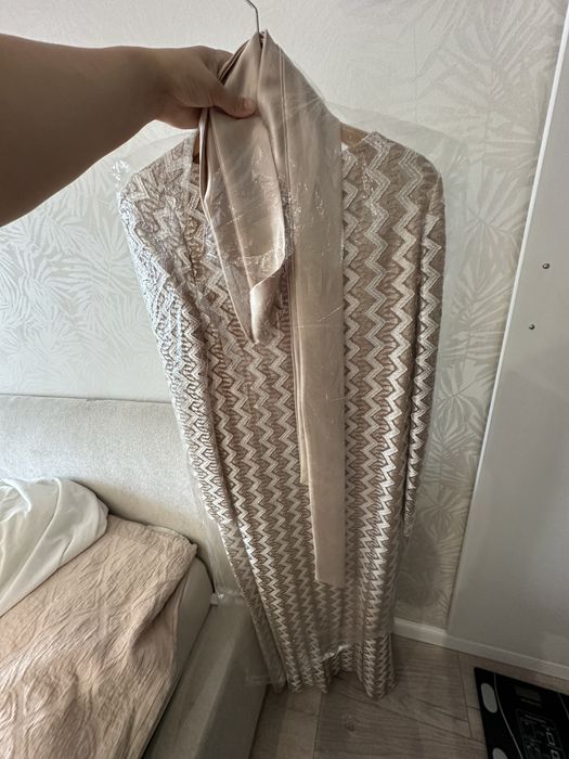 Продам платье идеальный вариант для покрытых девочек