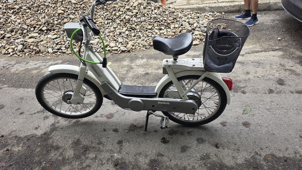 Piaggio  с педали