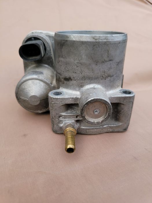 Clapeta accelerarie Renault