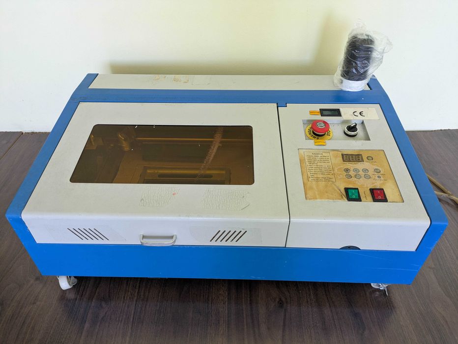 VEVOR K40 40W CO2 лазерна гравираща машина гравьор