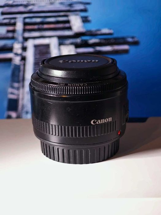 Canon EF 50mm f/1.8 II, 52 mm