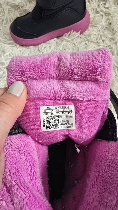Cizme Adidas marimea 23