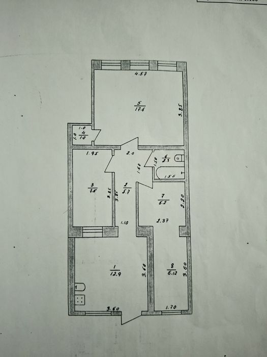 Продаётся 3-комн. коттедж 152 кв.м. за ЦУМом (свой двор,большая кухня]