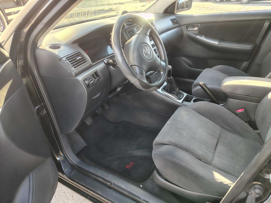 Toyota Corolla e120 hatchback