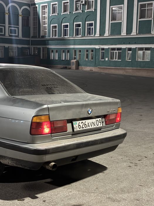 Продам BMW 520 2л
