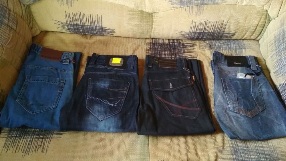 Продам мужские джинсы.