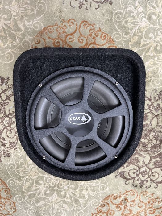 Сабвуфер в машину