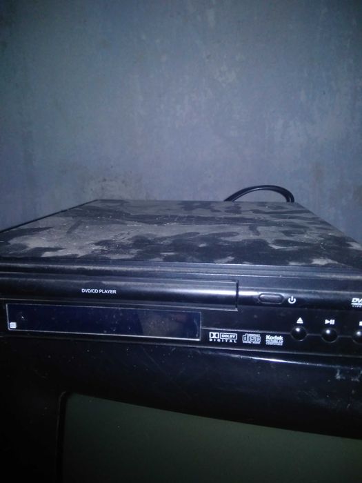 Dvd плеер  в хорошем состоянии