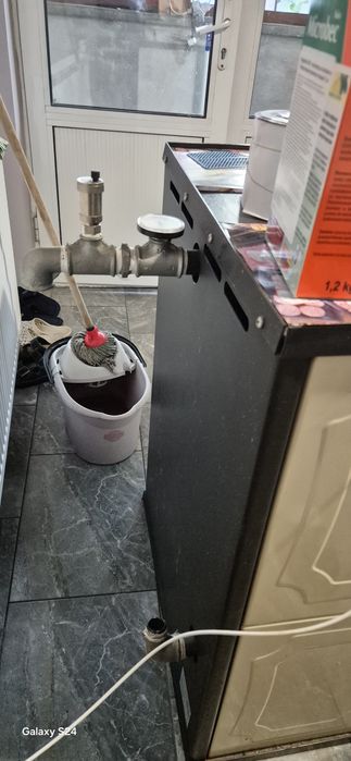 Камина със водна риза 32 kwh  в отлично състояние