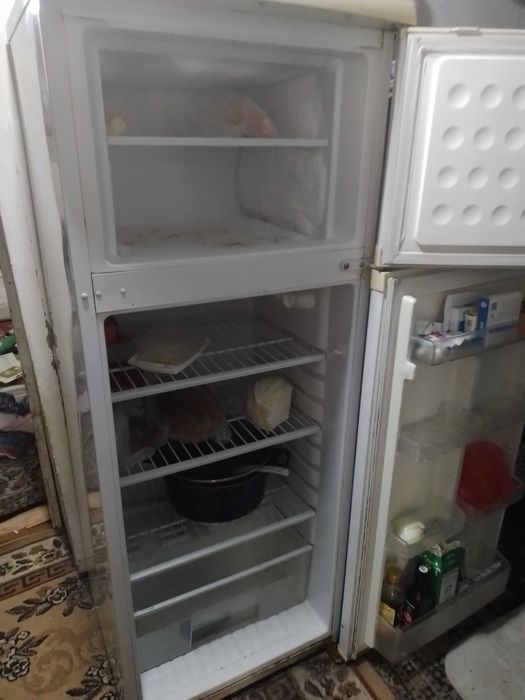 Холодильник в хорошем состоянии