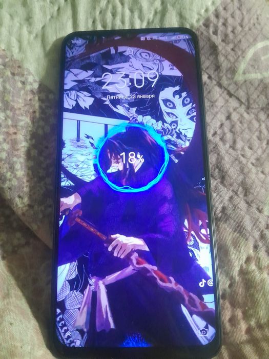 Продам или обменяю игровой телефон