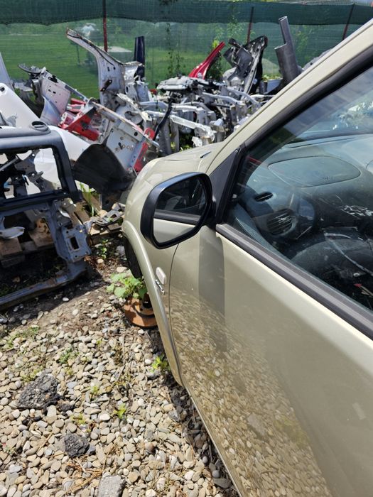 Oglinda stânga și dreapta Toyota Yaris Verso 2004-2006