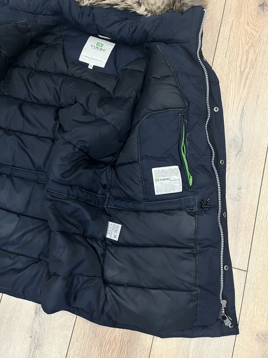 Продам зимнию куртку