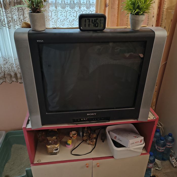 Ретро телевизор Sony Trinitron 29" (KV-29XL71K) + дистанционно и чинчове