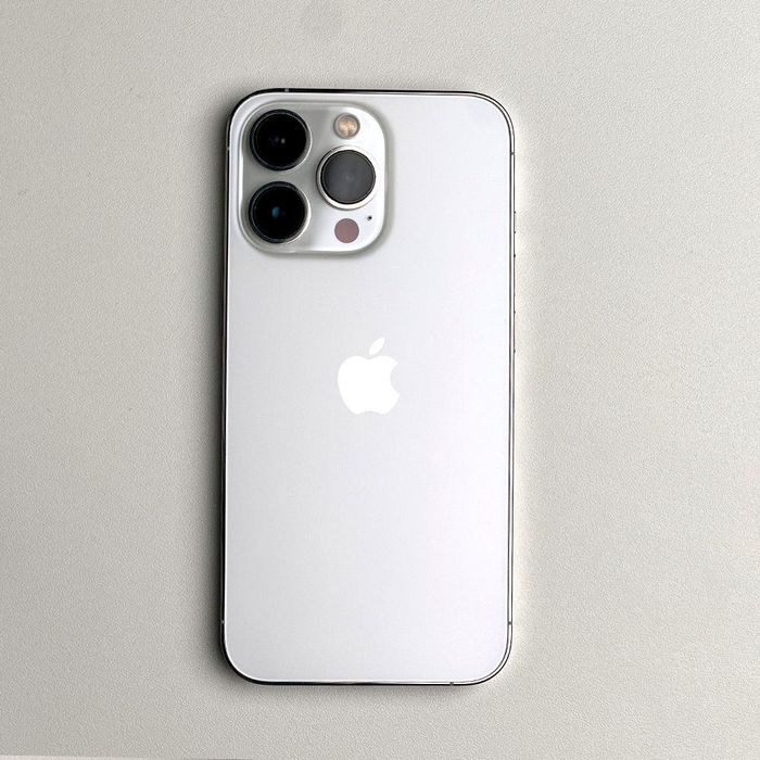 Продам Apple 13 про