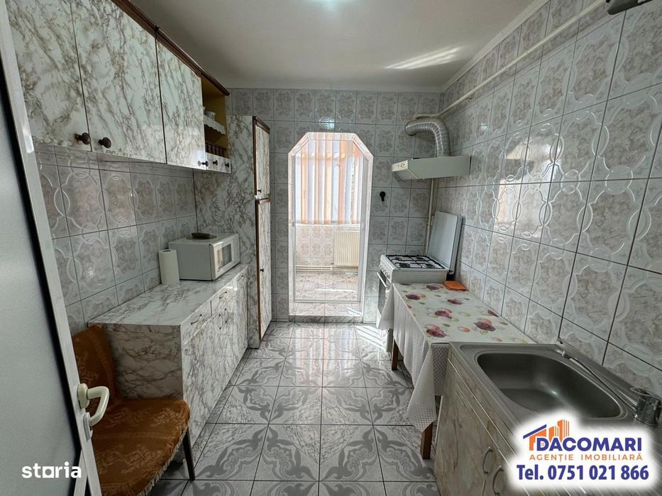 Apartament 3 camere de vânzare în Micro 17, comision 0!