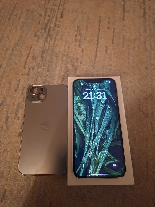 Телефон IPHONE 13