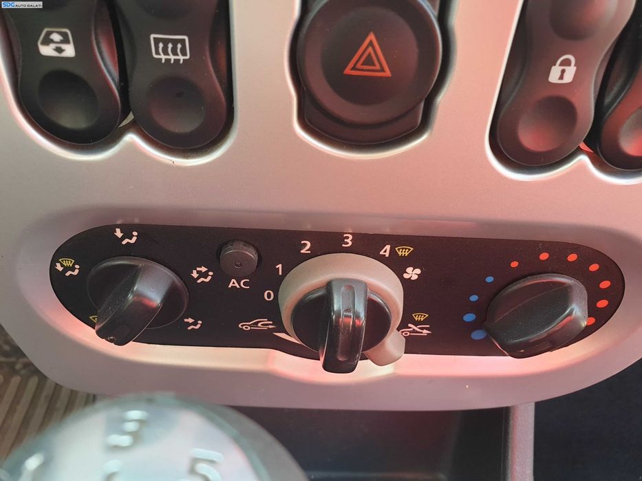 Panou Comanda AC Clima Climatronic Aer Conditionat Dacia Sandero 1 2008 - 2012 [K8582]