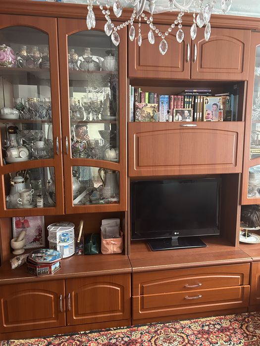 Стенка. Қонақ бөлме жиһазы