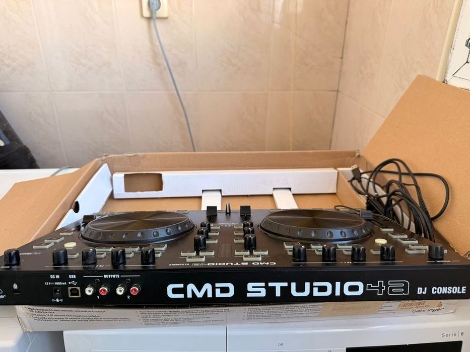 DJ Контролер Behringer CMD Studio 4A