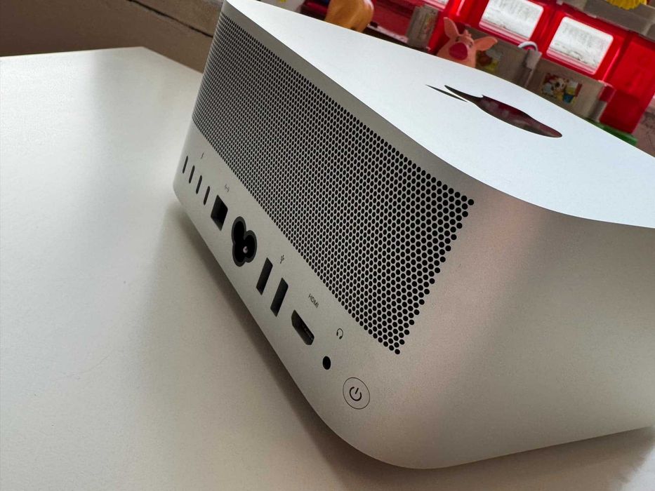 Продава се Mac Studio с M1 Max – 32GB RAM | Отлично състояние