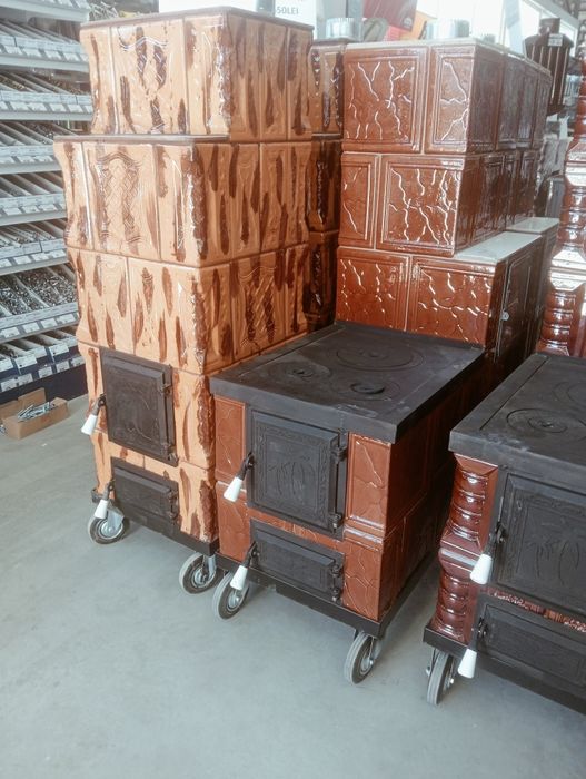 Sobe de teracotă pe roti cu plita sau fara