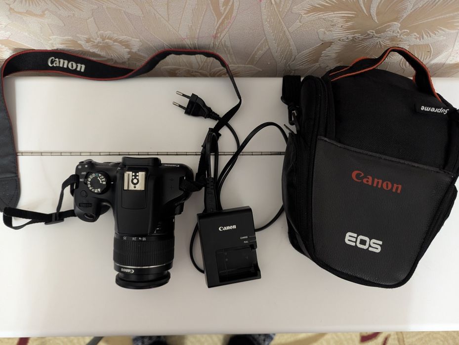 Продам зеркальный фотоаппарат Canon EOS 1300D