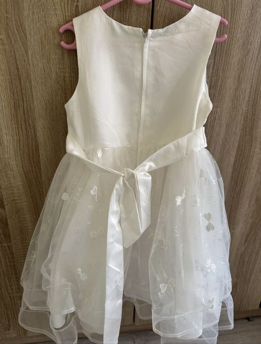 Прекрасна детска рокля!