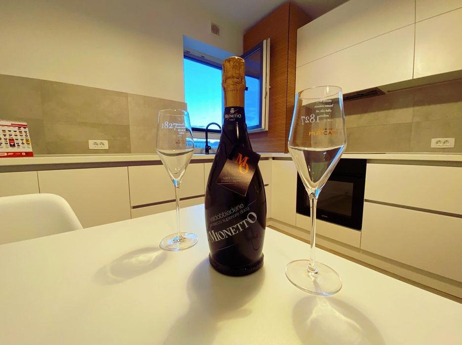 Cazare regim hotelier Brașov—>2 camere Coresi Mall