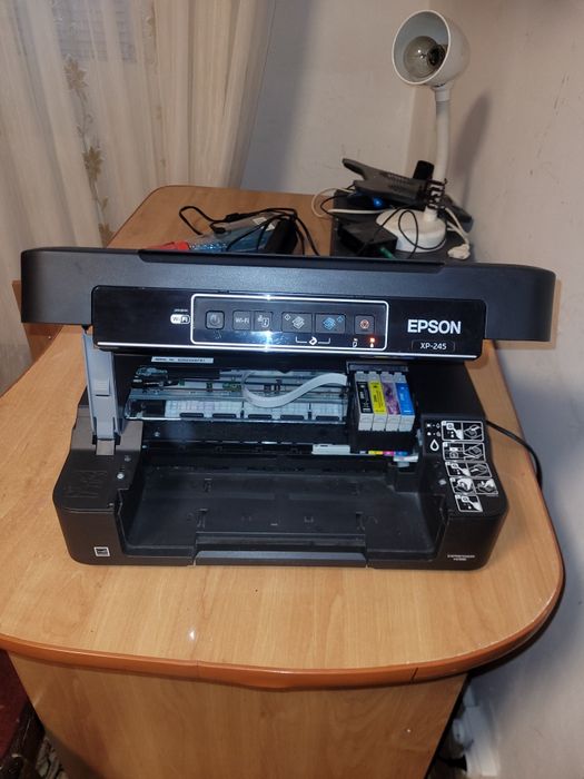 Vând imprimantă Epson xp245