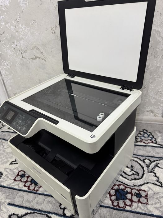 Epson m2140 4v1 scaner kserokopiya printer holati ideal aybi yoq