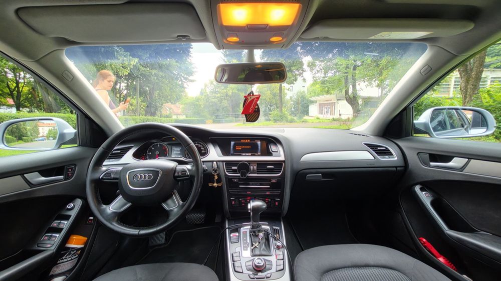 Audi A4 AVANT 2.0 Diesel automat
