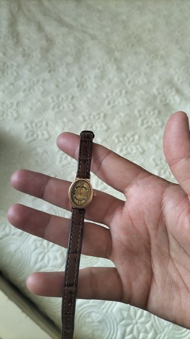 Алтын сагат сатылады