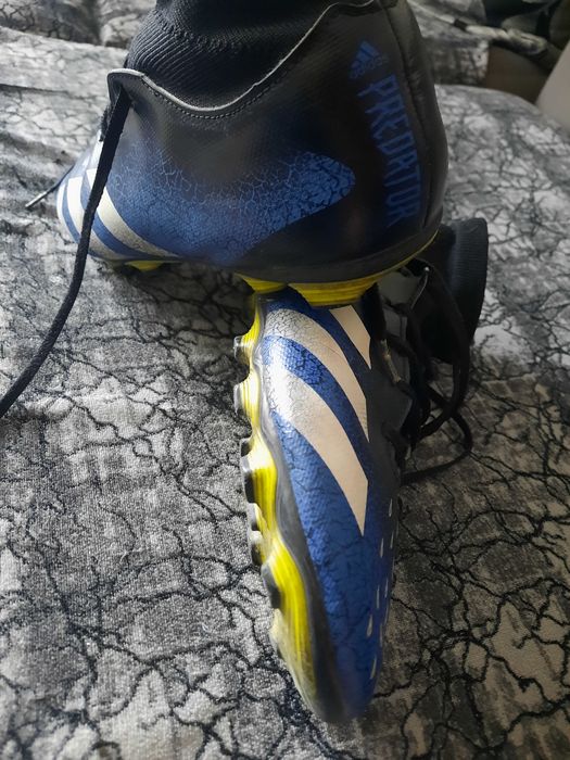 Бутонки за футбол