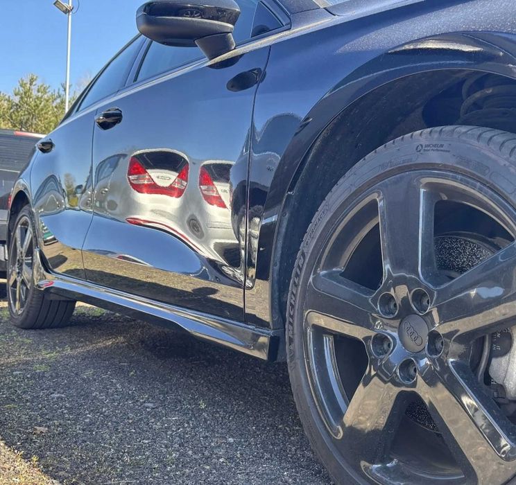 Praguri laterale AUDI A3 8Y 5 usi SPORTBACK Sline S line S3 RS3
