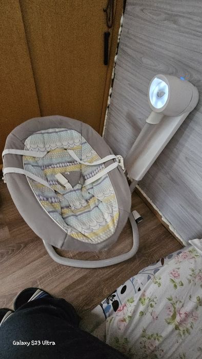 Бебешка люлка на ток