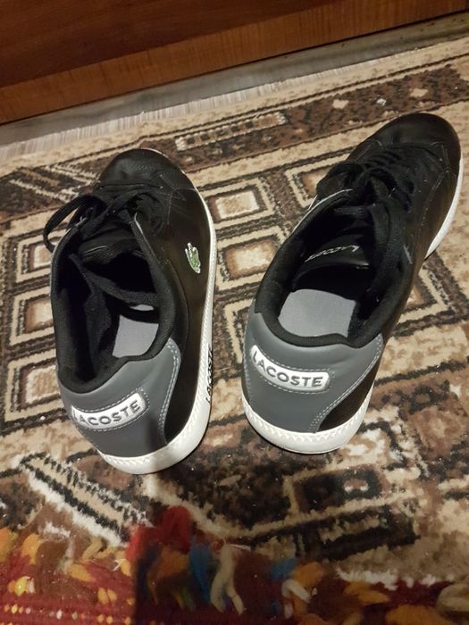 Adidasi Lacoste 44cm