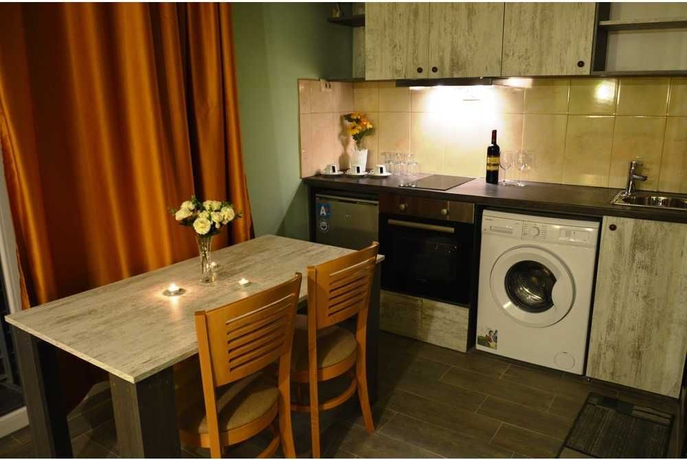 помещения под наем на центъра на града стаи, студия  и офиси