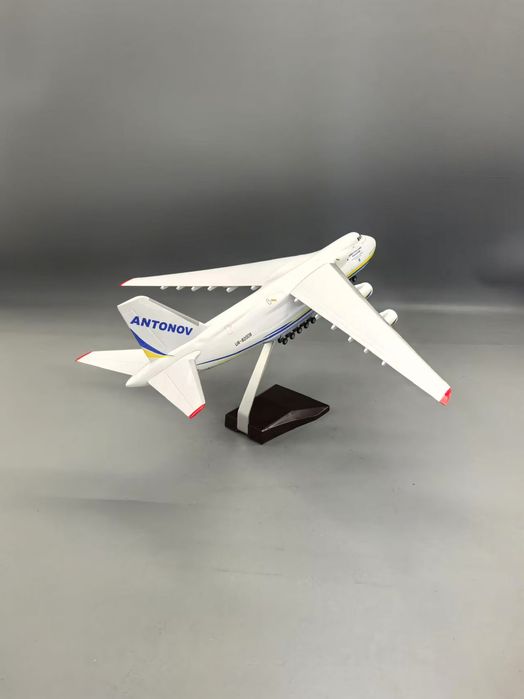 Модель самолета АН-124, Руслан, 42 см