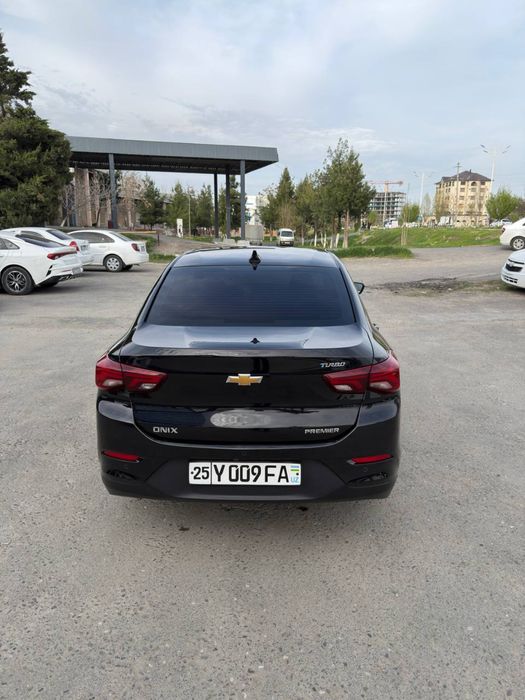 Chevrolet Onix Turbo Primier 2 AT