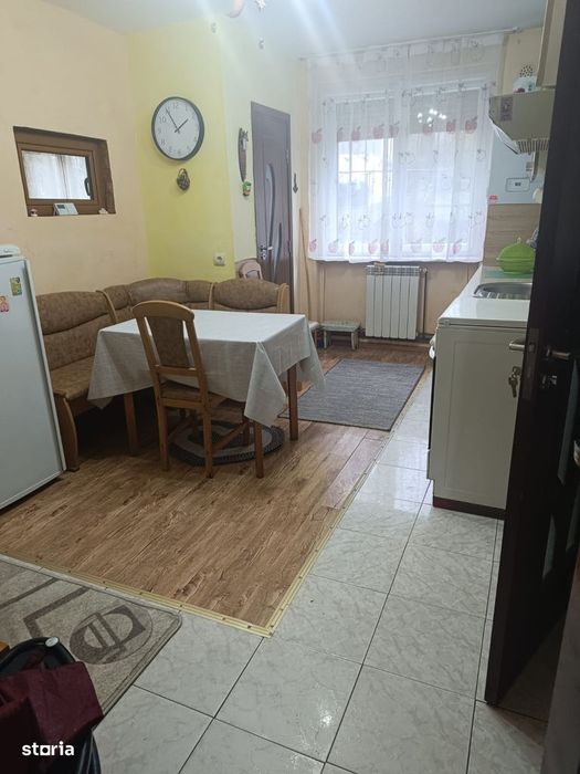 Apartament zona Parang chirie