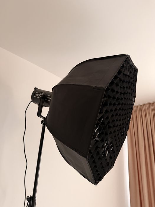 Set iluminare foto/video Godox SL150III + Softbox Octa + Stativ – NOU GARANTIE