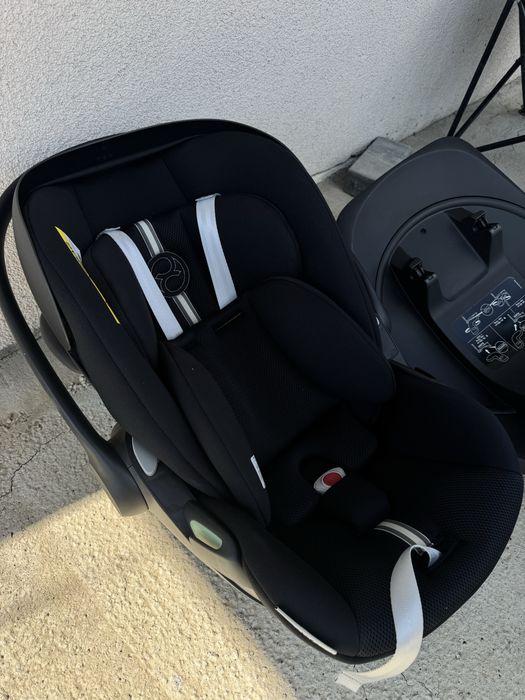 Scoica pt bebe auto