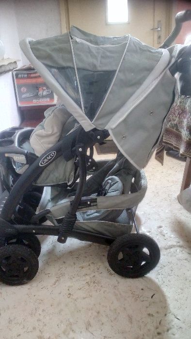 Детска количка много запазена