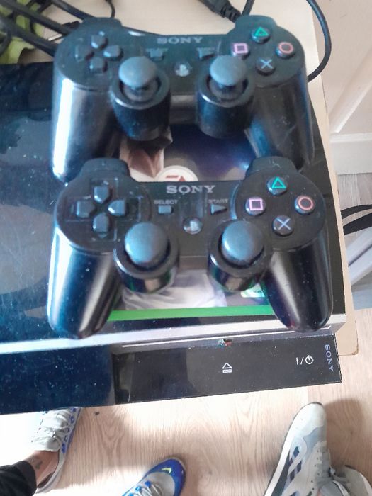 PS 3 vând urgent
